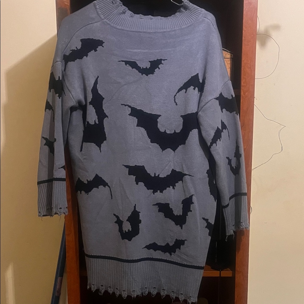 Chic Gray Bat Pattern Sweater